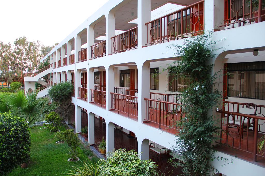 Hotel Villa De Valverde Ica Bagian luar foto