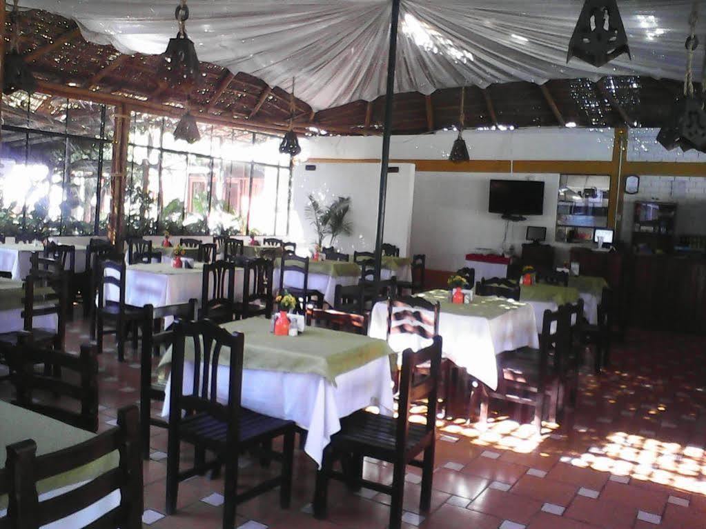 Hotel Villa De Valverde Ica Bagian luar foto