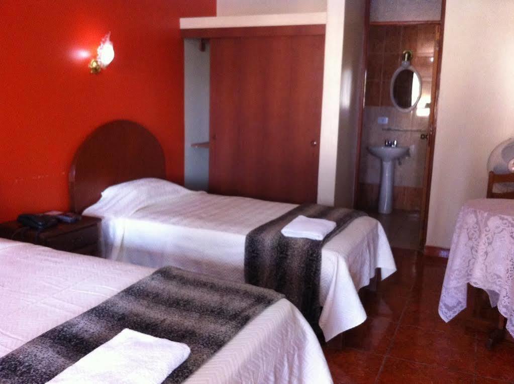 Hotel Villa De Valverde Ica Bagian luar foto